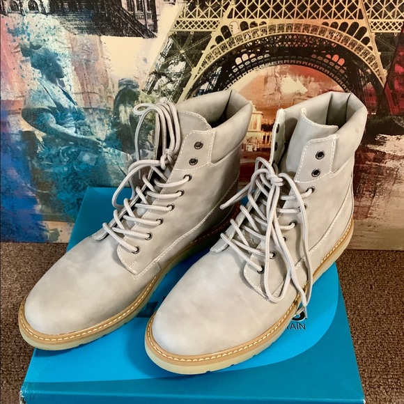 cliffs by white mountain marissa